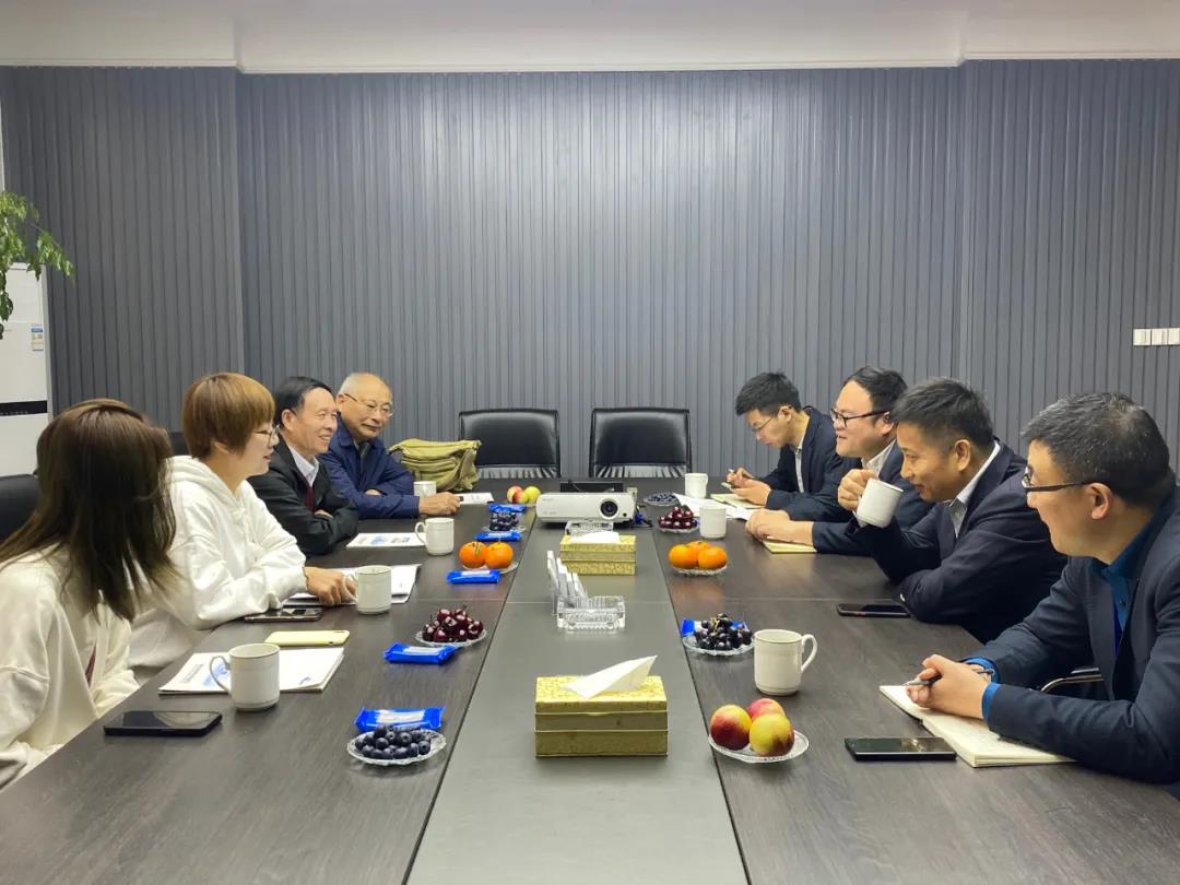 中國質(zhì)量檢驗(yàn)協(xié)會(huì)凈水設(shè)備專業(yè)委員會(huì)領(lǐng)導(dǎo)蒞臨公司調(diào)研